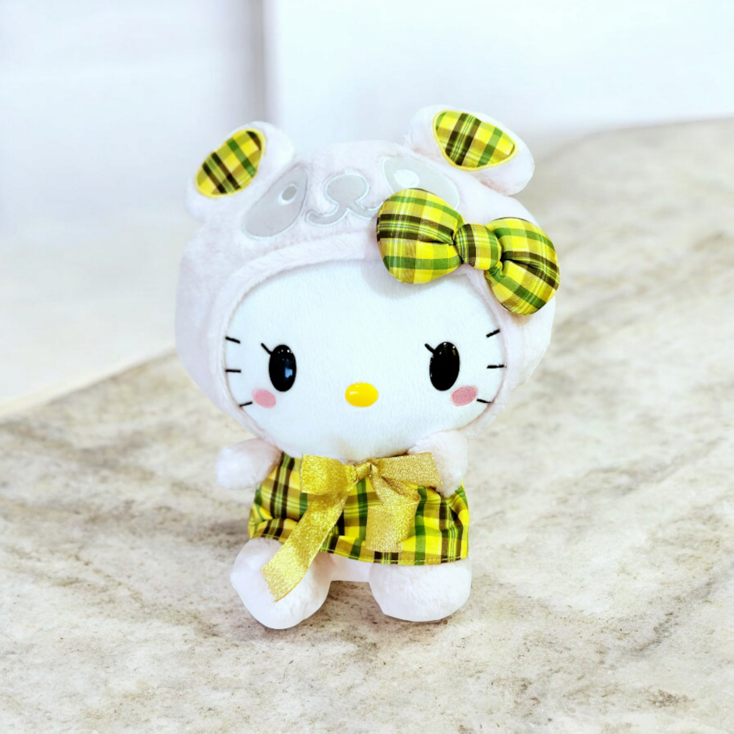 Hello Kitty plushie